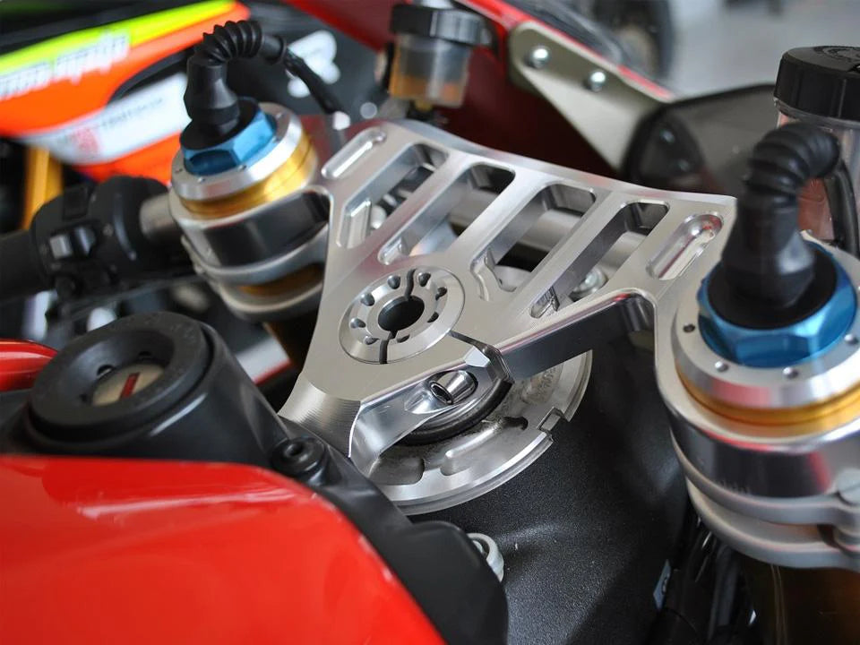 MELOTTI RACING UPPER STEERING PLATE